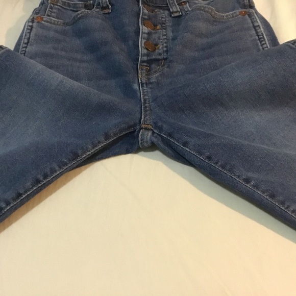 Madewell 10" High-Rise Skinny Jeans Mackey Wash Button Front Edition - Picture 10 of 16